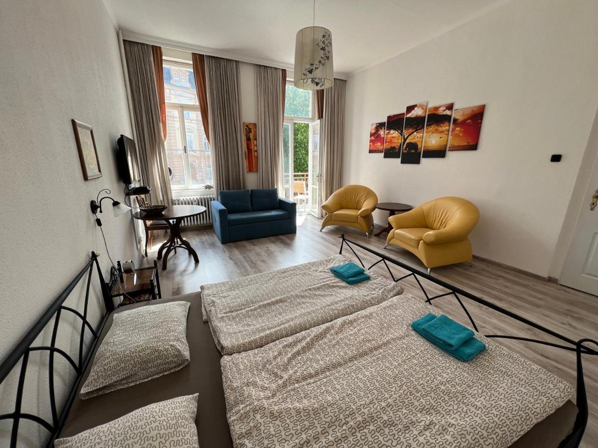 Apartment Alice Center 卡罗维发利 外观 照片