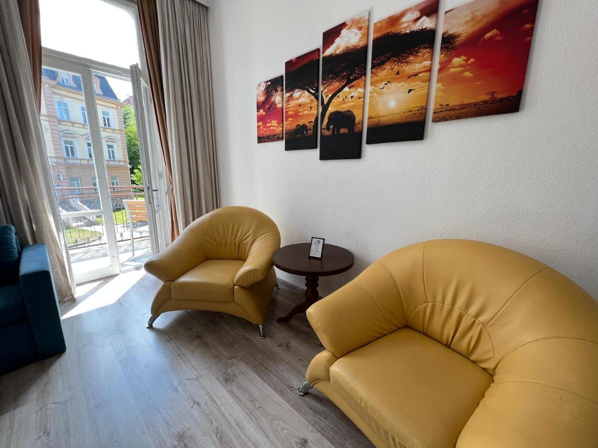 Apartment Alice Center 卡罗维发利 外观 照片